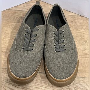 New!! Old Navy kids olive green Sneakers with Tan Sole